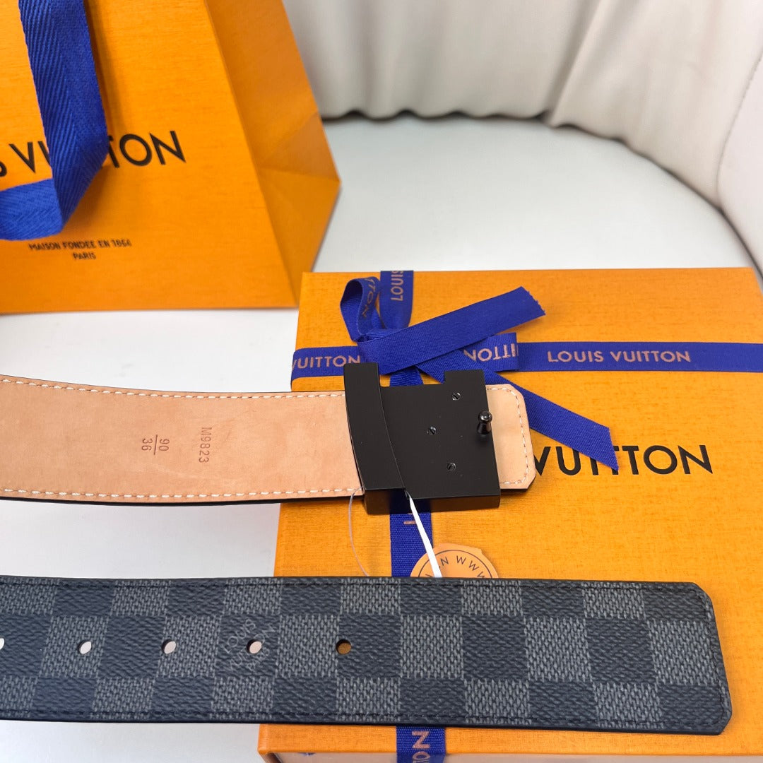 Lv belt black unisex (delivery 7-21 days)