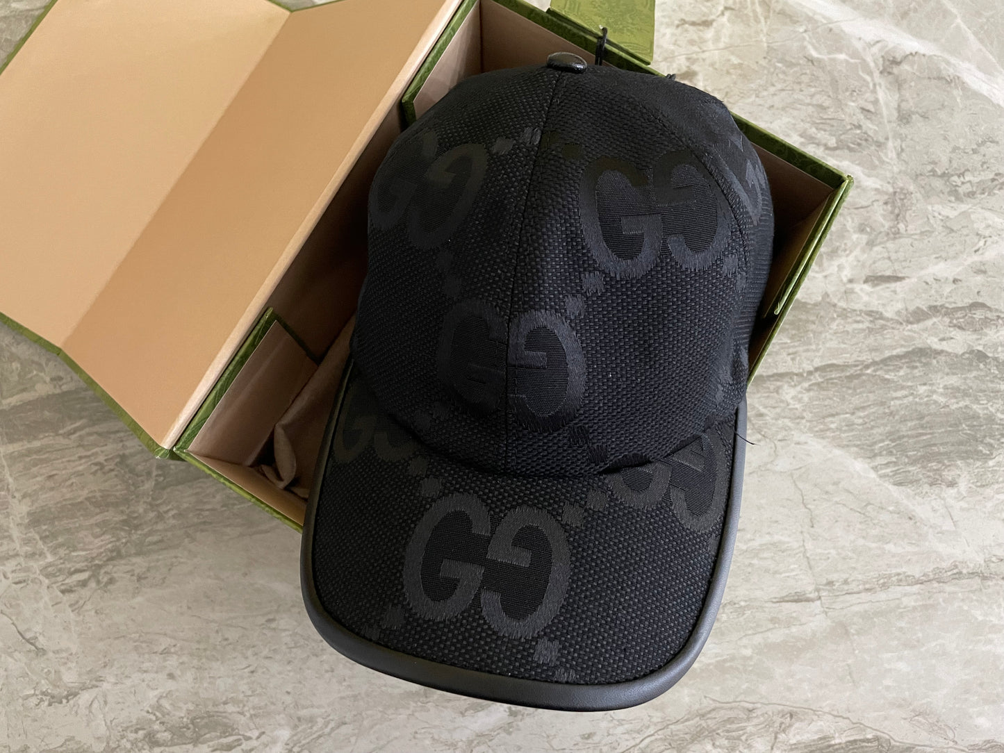 GG jumbo black unisex hat (delivery 7-15 days)