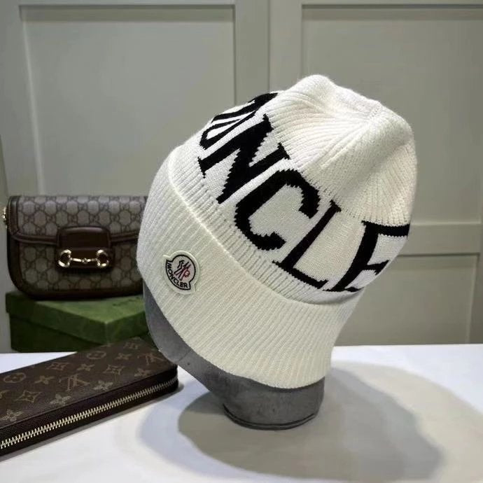 Moncler white unisex Hat (delivery 7-21 days)